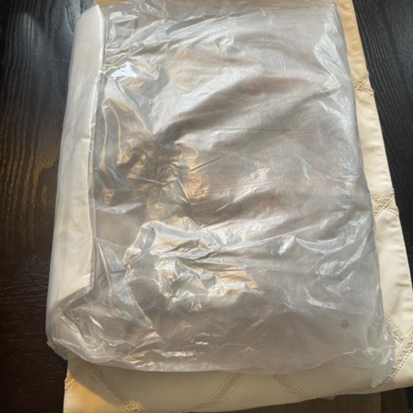 New Canvas Backpack - Picture 6 of 15